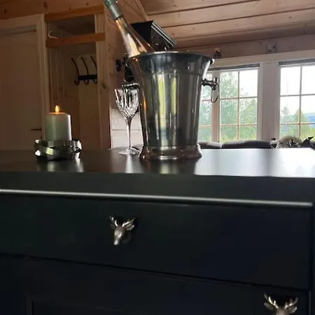 Koselig Med Sentral Beliggenhet *
